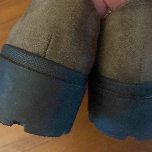 Sale 😘Clarks Collectiom Suede Tan/Brown Flats like new - Picture 6 of 8